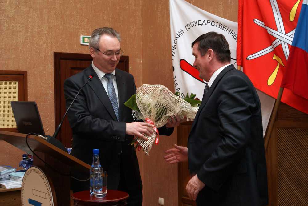 Кафедре теоретической механики — 80!