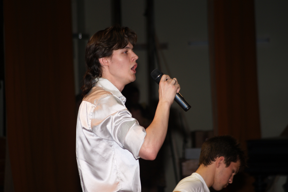 На горно-строительном факультете прошел концерт, посвященный 65-летию Победы