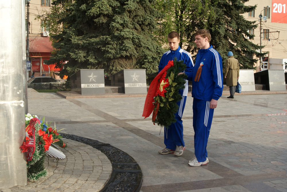 Легкоатлеты почтили память героев Тулы