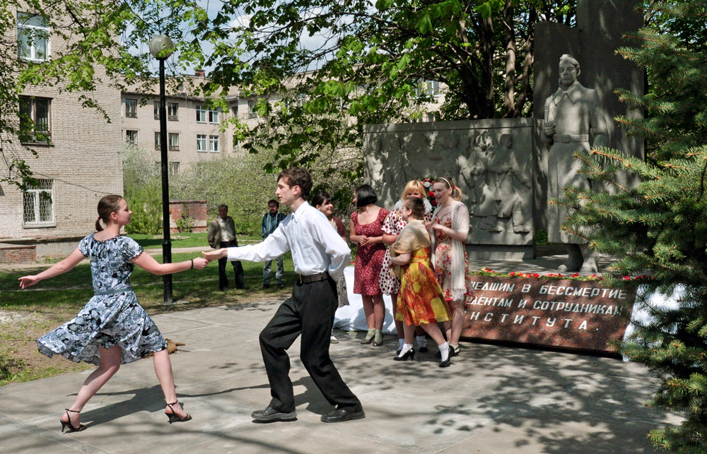 У университетской Стелы Памяти прошел 25-й традиционный митинг, посвященный юбилею Великой Победы