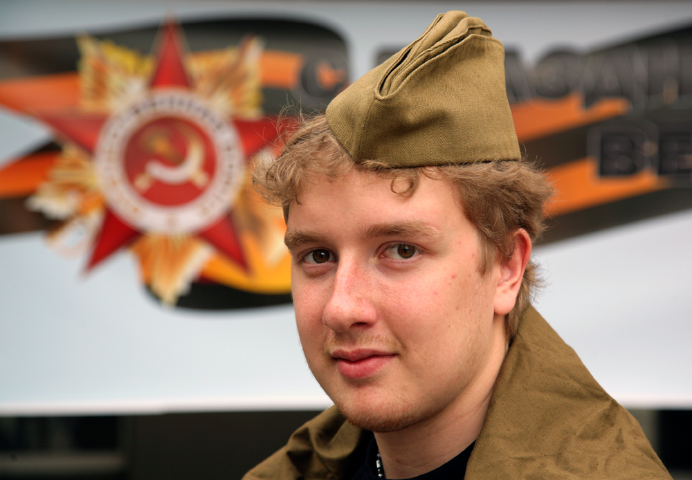 У университетской Стелы Памяти прошел 25-й традиционный митинг, посвященный юбилею Великой Победы