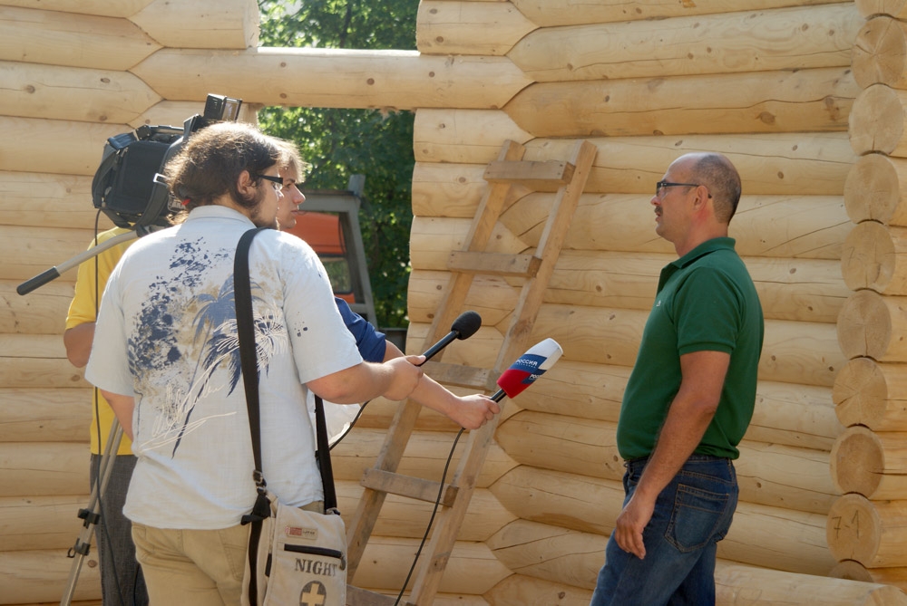 Ведется возведение сруба университетского храма