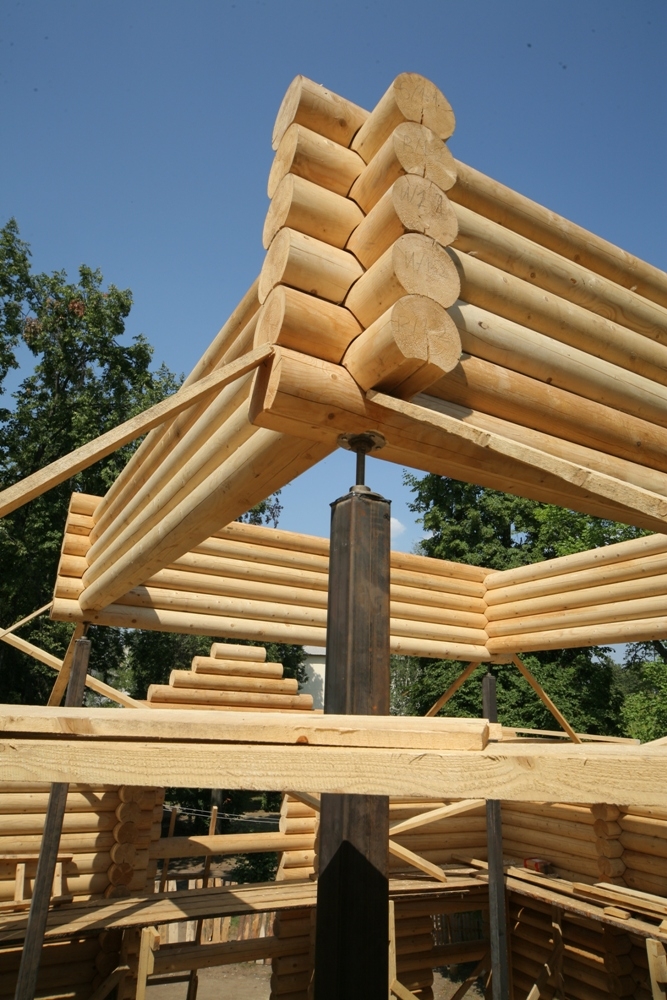 Завершается возведение сруба университетского храма