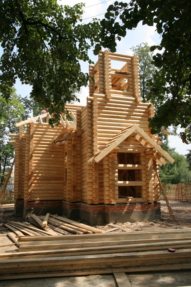 Завершается возведение сруба университетского храма