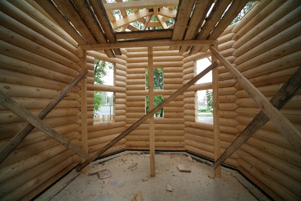 Завершается возведение сруба университетского храма