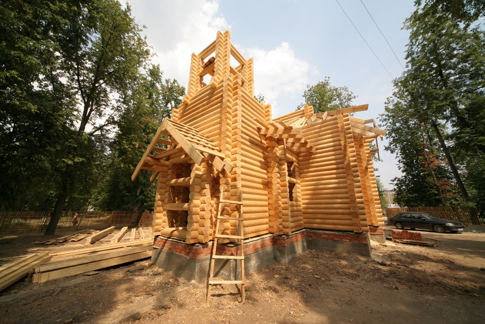 Завершается возведение сруба университетского храма