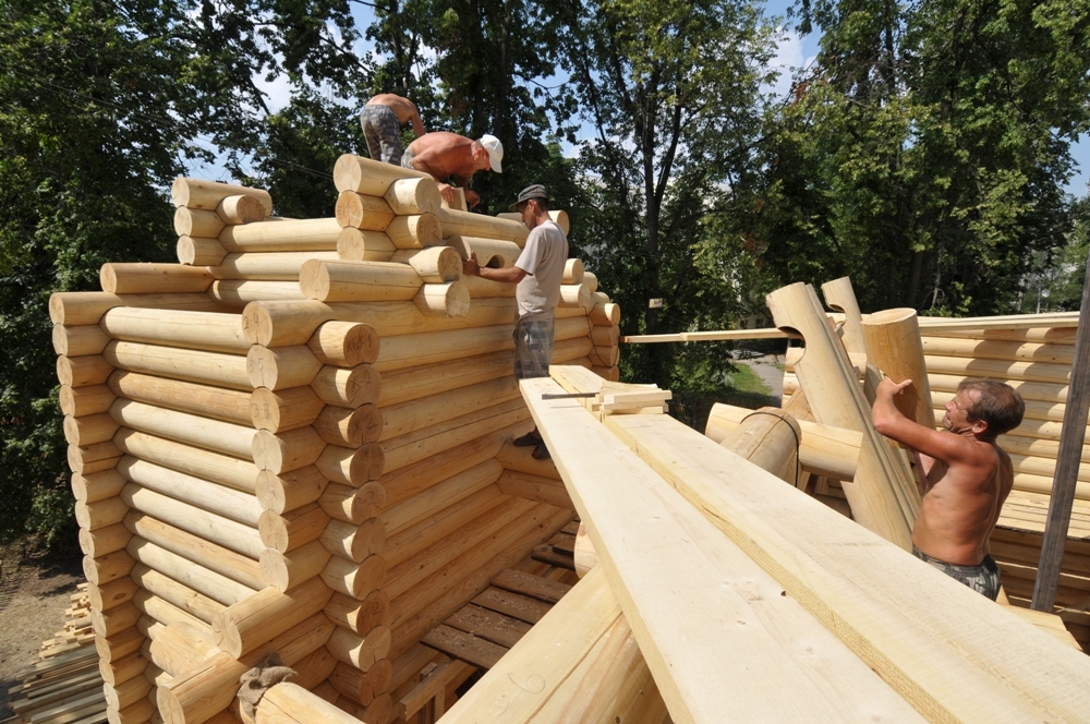 Завершается возведение сруба университетского храма