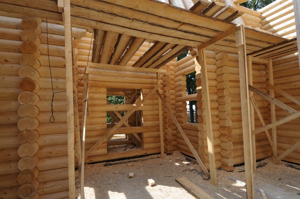 Завершается возведение сруба университетского храма