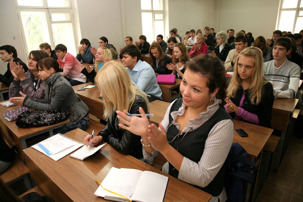 День знаний — 2010 глазами корреспондентов "Университетской газеты"