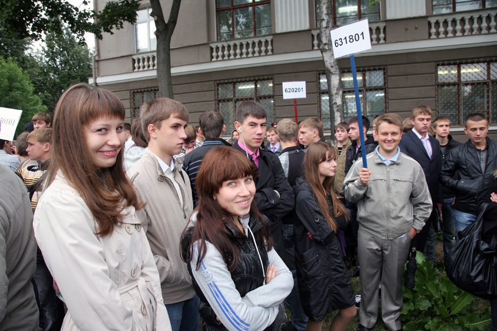 День знаний — 2010 глазами корреспондентов "Университетской газеты"