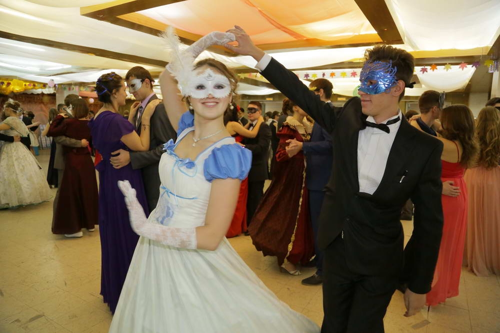 Вы поедете на бал?