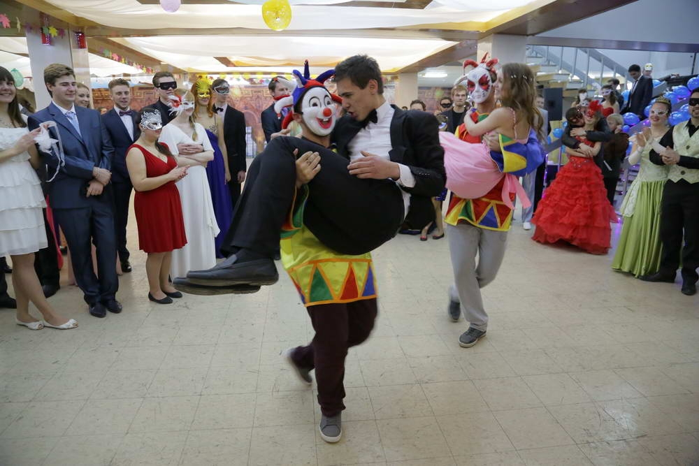 Вы поедете на бал?