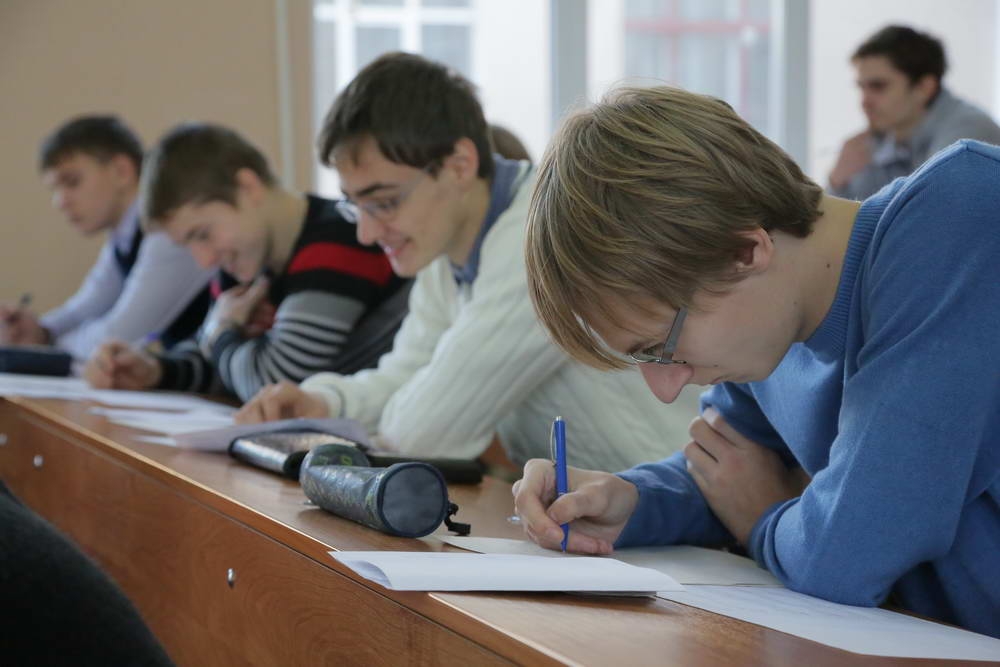 В слове «САММАТ» — корень математический!