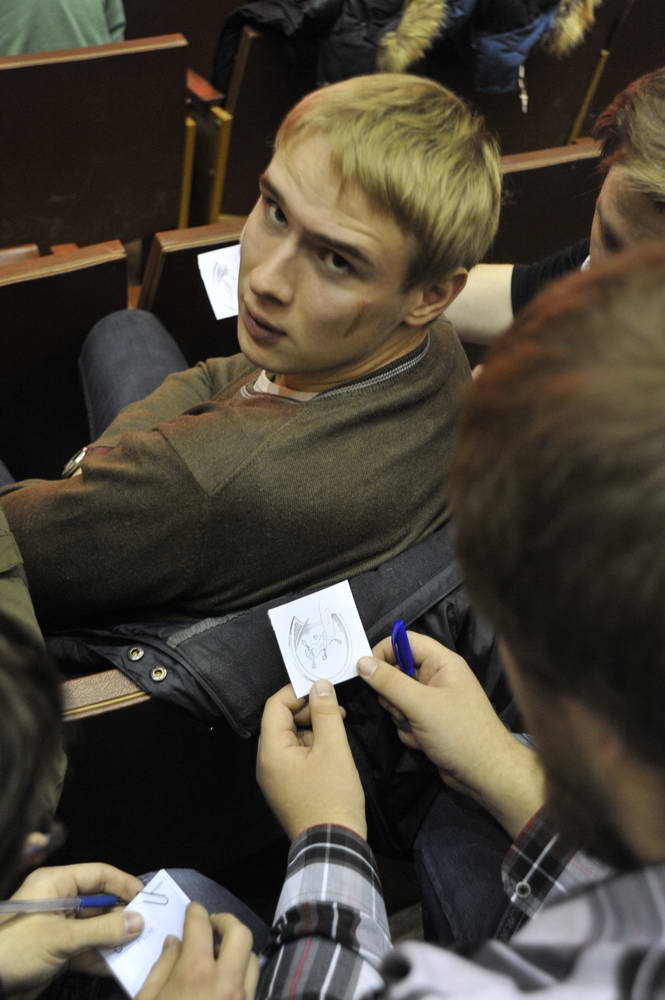 Ахиллу помогли бахилы