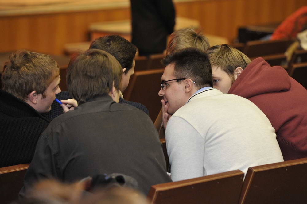 Ахиллу помогли бахилы