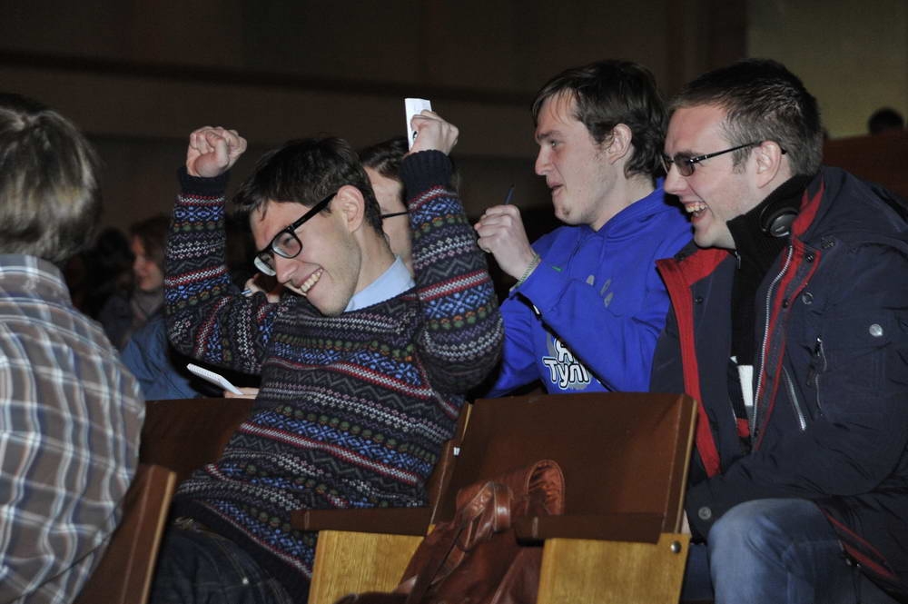 Ахиллу помогли бахилы