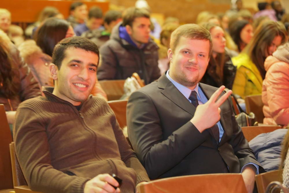 Знакомьтесь, мы первый курс! День третий