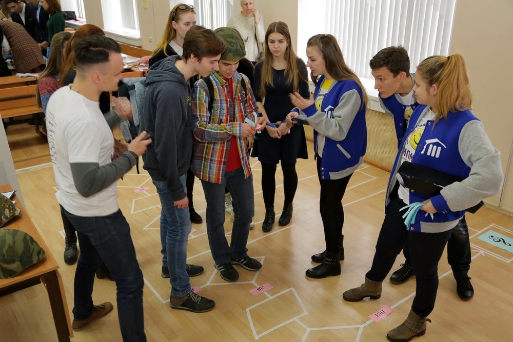 Абитуриенты спасают человечество