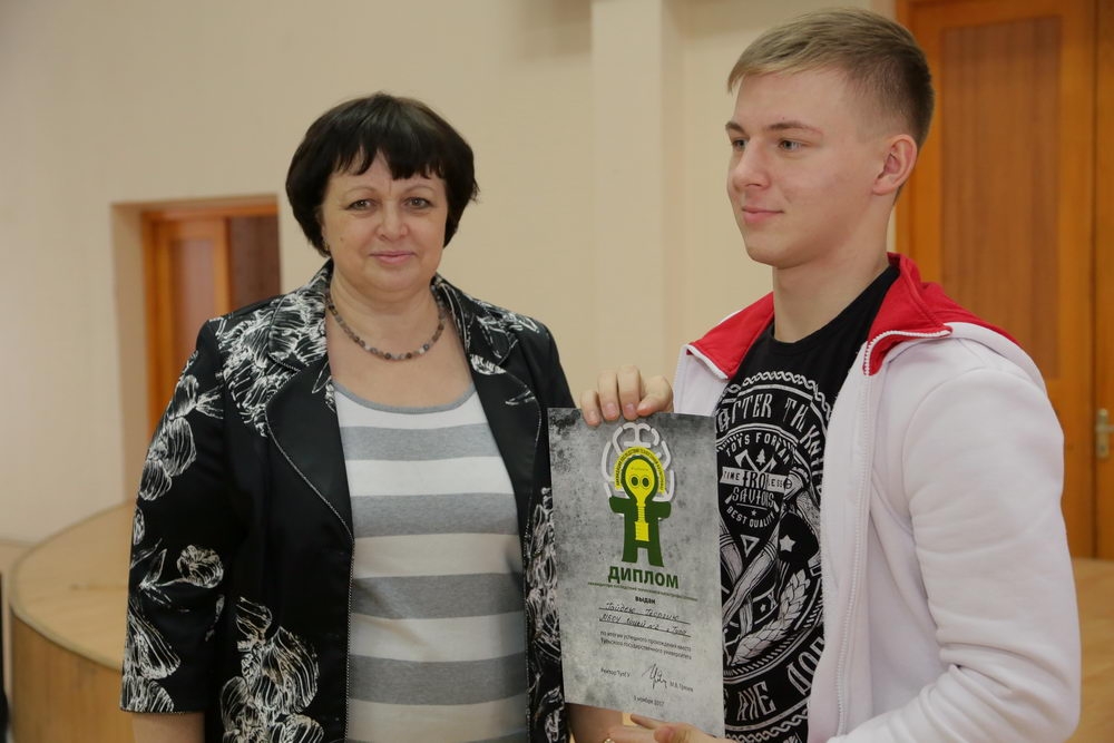 Абитуриенты спасают человечество