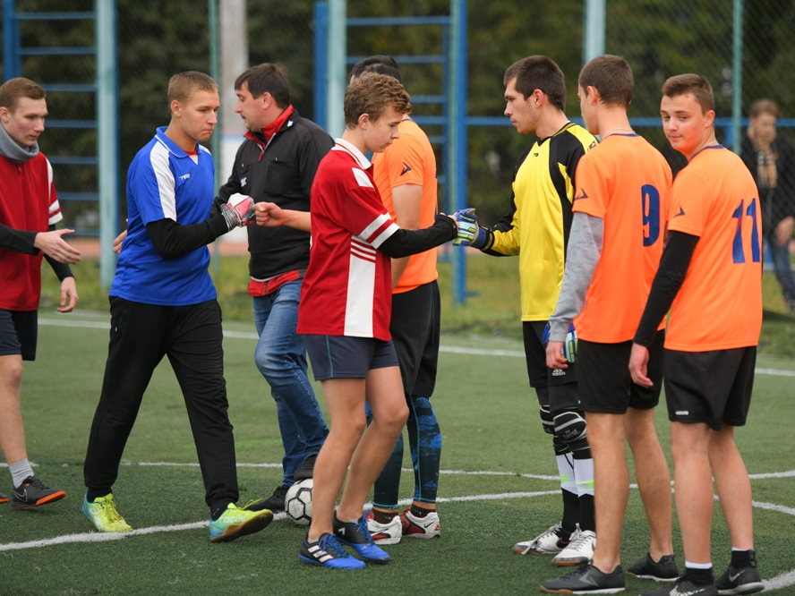 Мал, да удал 