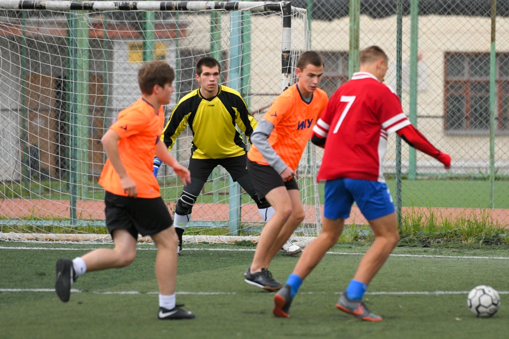 Мал, да удал 