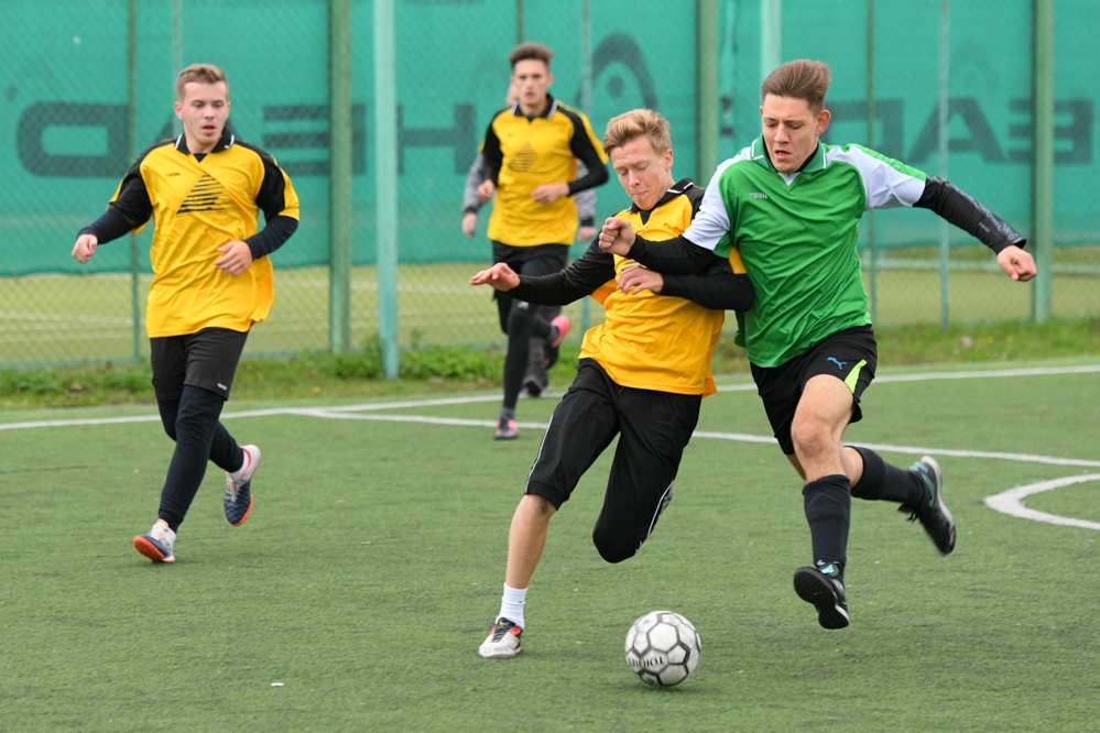 Мал, да удал 