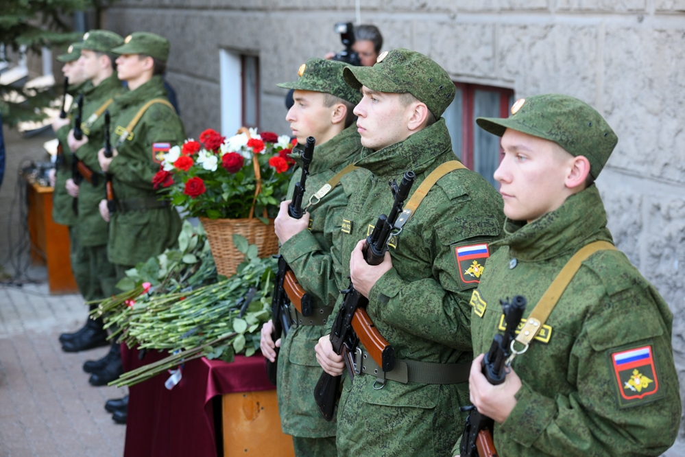 10 лет без мастера