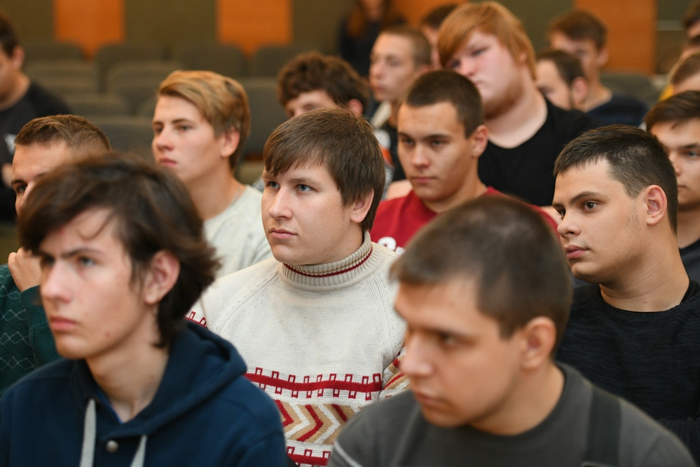 Служба по контракту — стабильность и уверенность в завтрашнем дне!