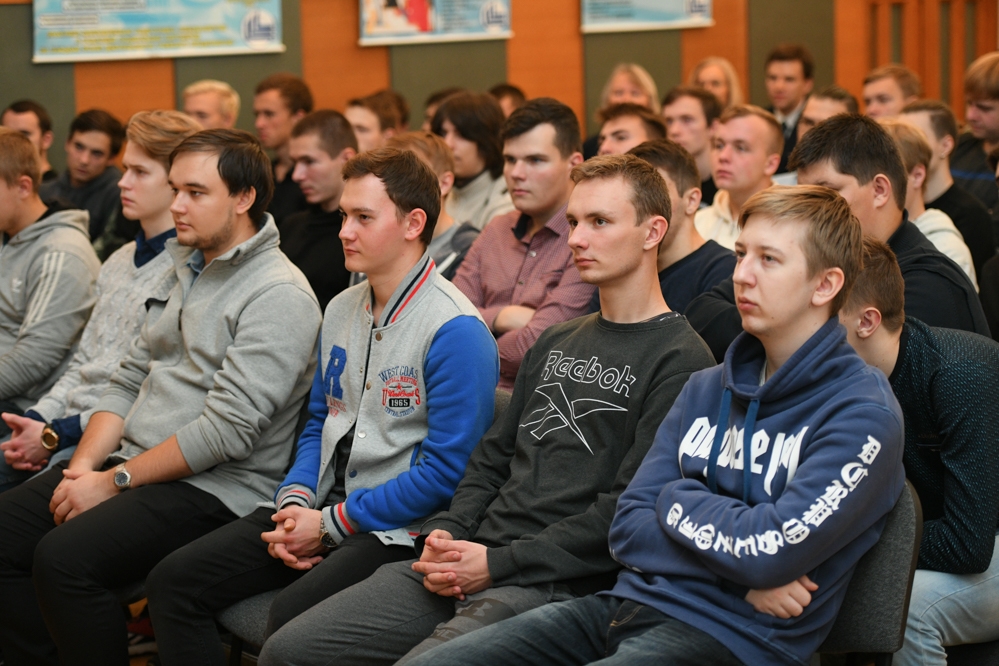 Служба по контракту — стабильность и уверенность в завтрашнем дне!