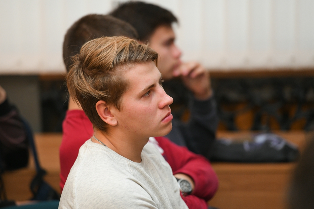 Служба по контракту — стабильность и уверенность в завтрашнем дне!