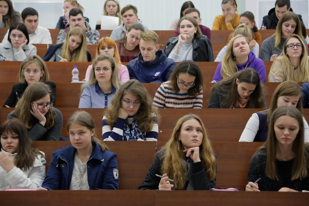 В Тульском опорном вновь написали экономический диктант