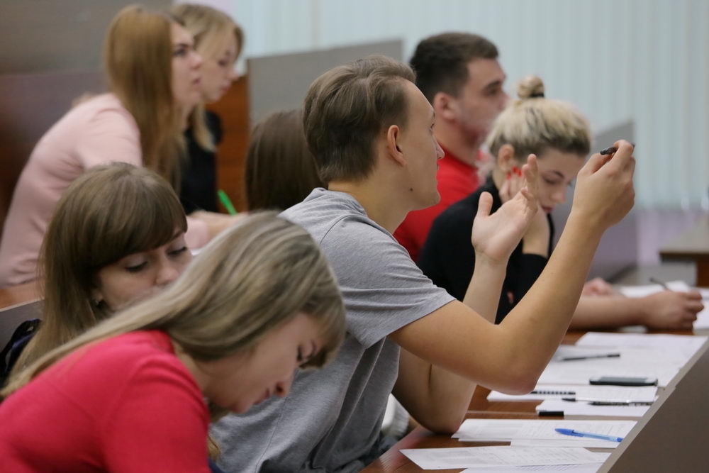 В Тульском опорном вновь написали экономический диктант