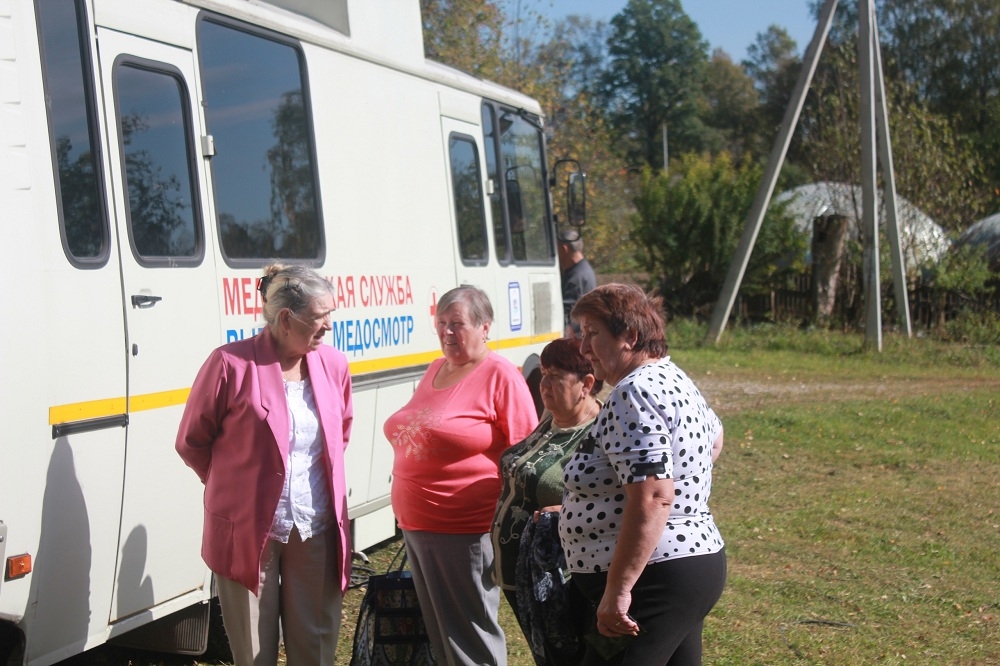 Принесли добро в село