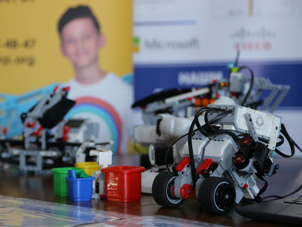 Кем быть, чтобы выйти на профессиональную орбиту?