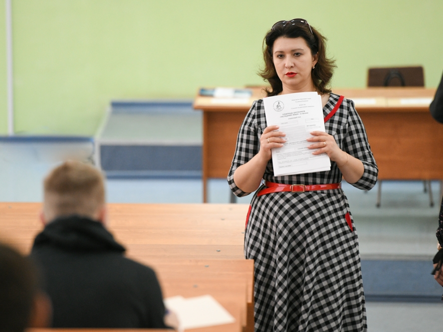 Им обязательно нужна физика