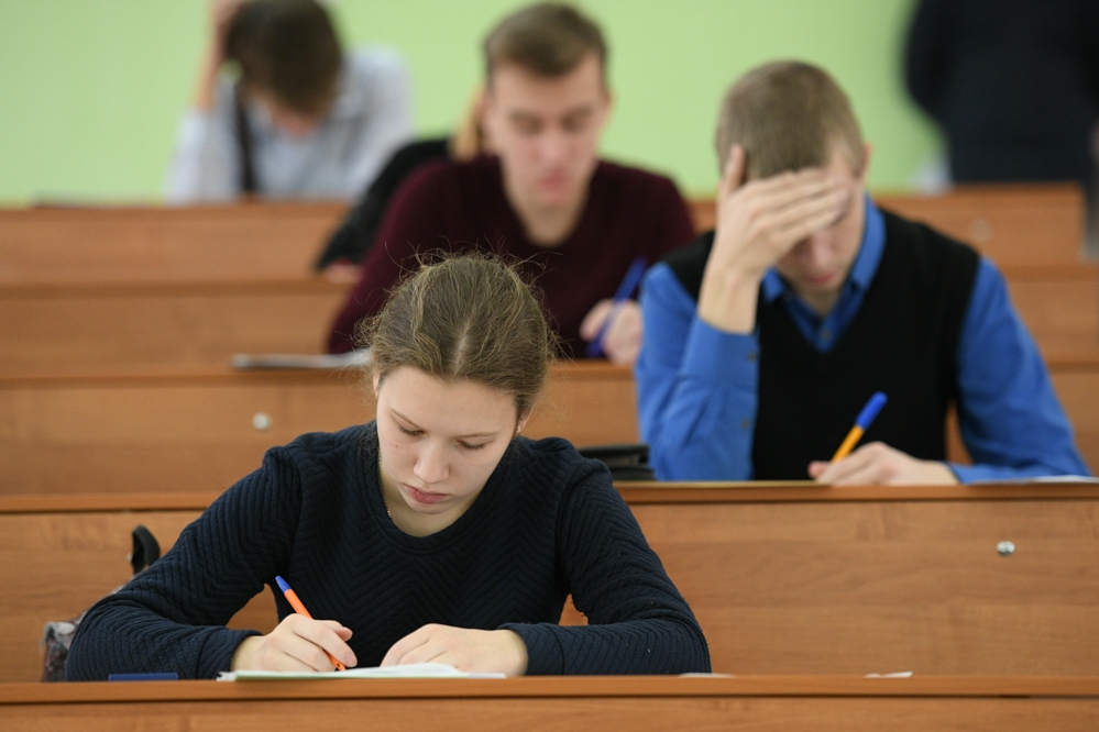 Им обязательно нужна физика