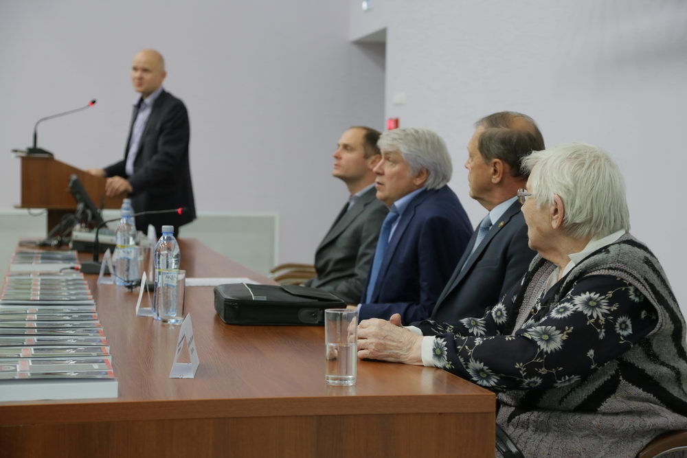 Надо любить свою страну!