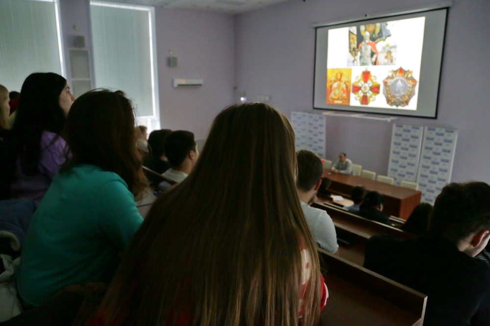 История оживает в кинолектории