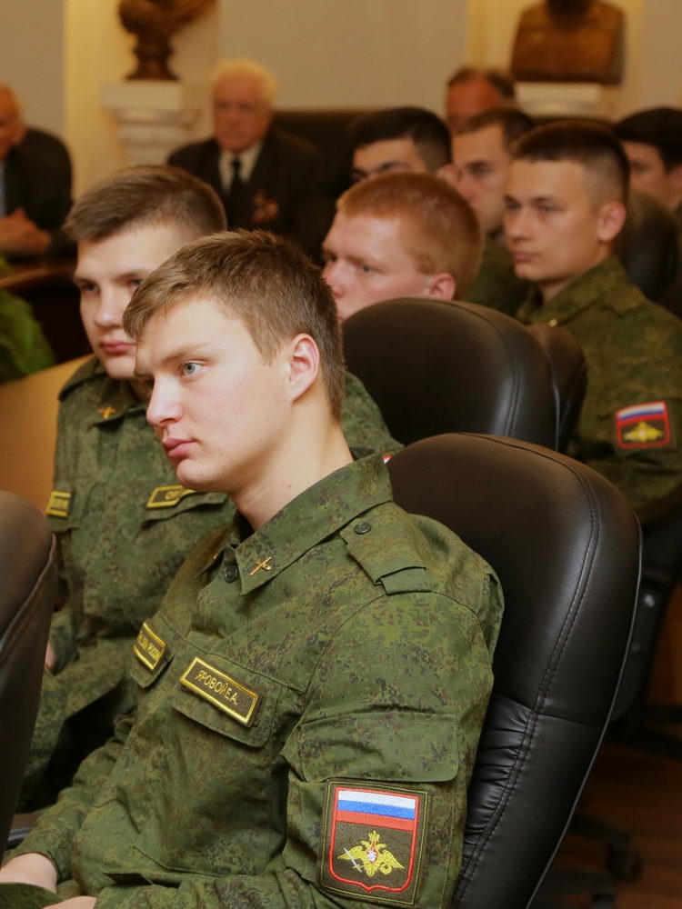  Телемост памяти маршала Д.Ф. Устинова 