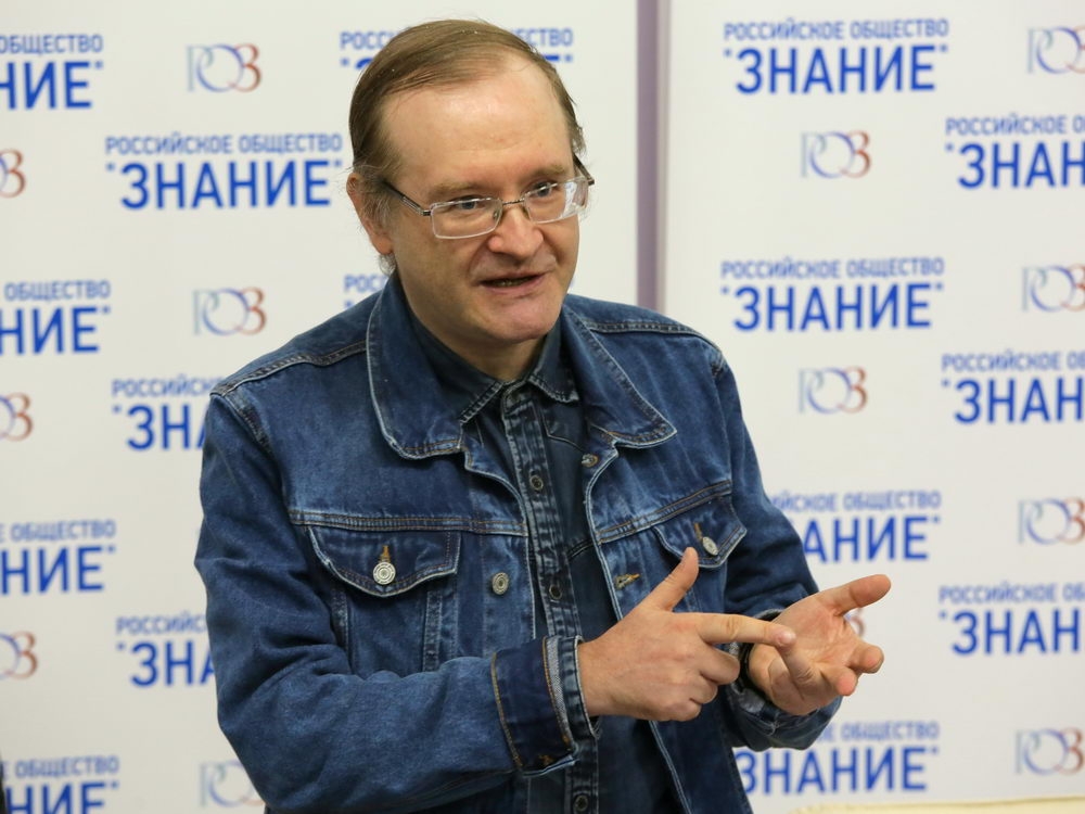 Об институциональном анализе развития России 