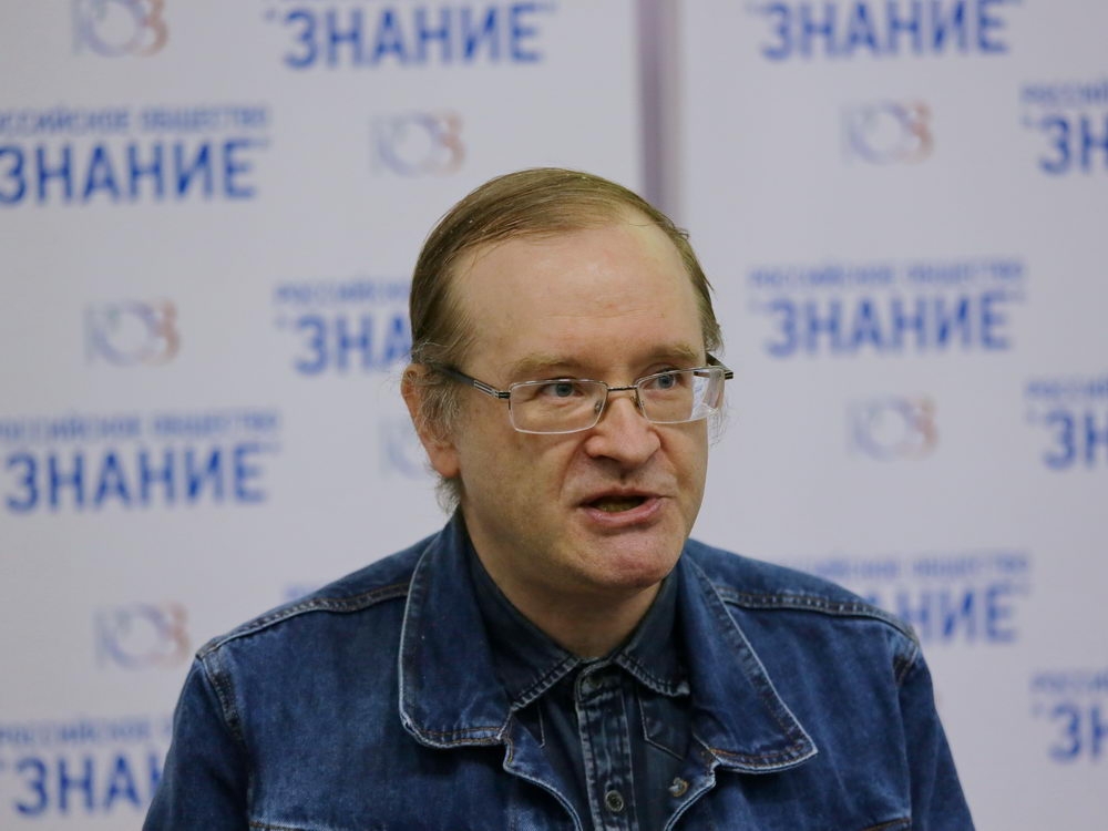 Об институциональном анализе развития России 