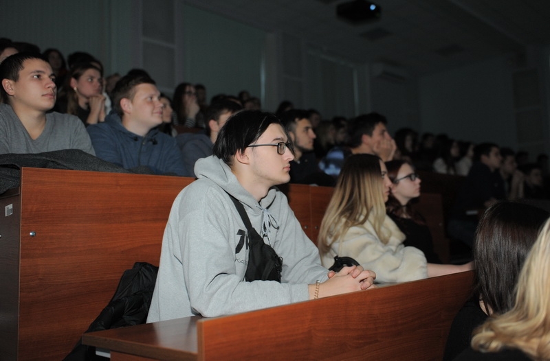 Без анекдотов