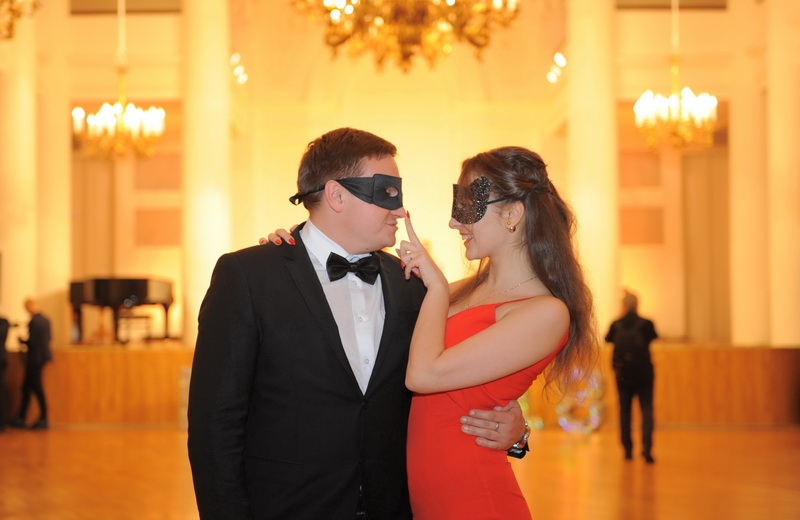 И бал зазвучал!