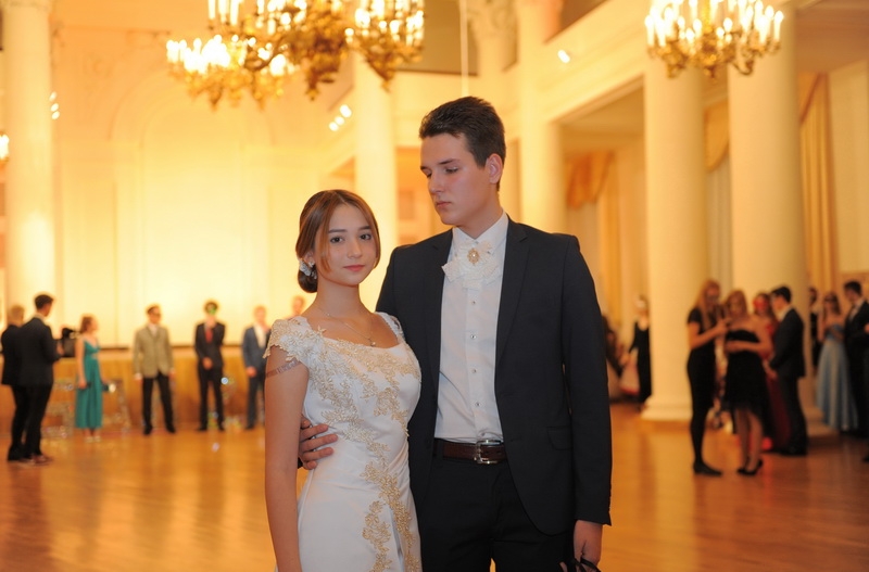 И бал зазвучал!