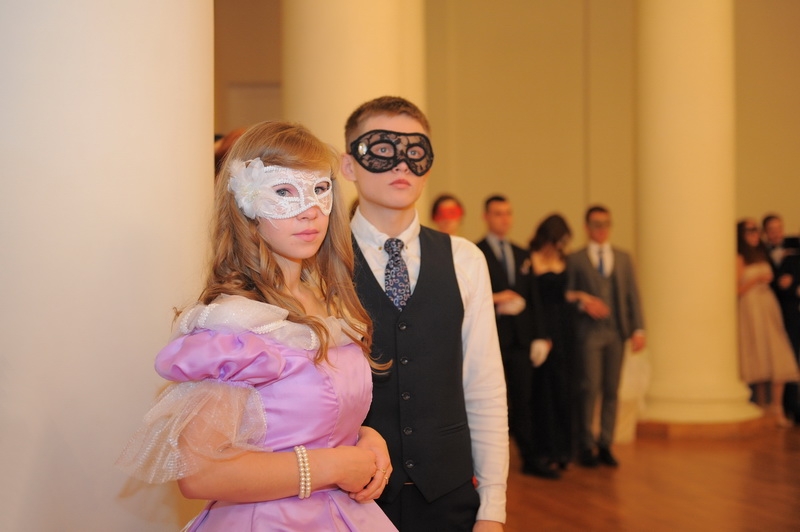 И бал зазвучал!