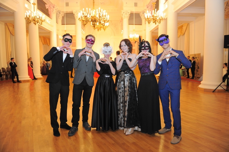 И бал зазвучал!