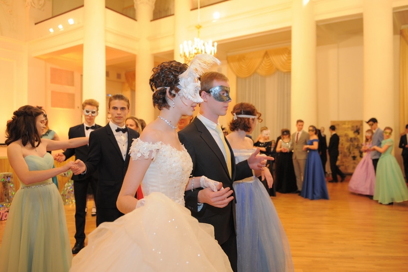 И бал зазвучал!