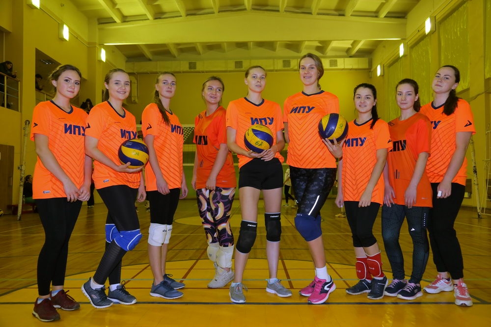 Всех построили!