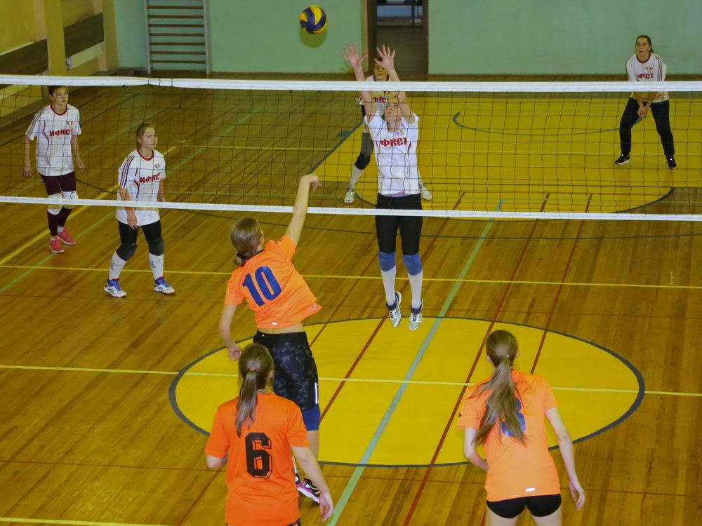 Всех построили!