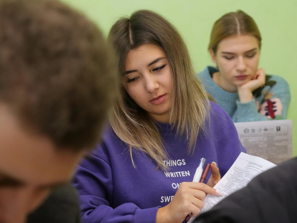 Знать историю, гордиться страной